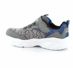 Creature Light Sneaks